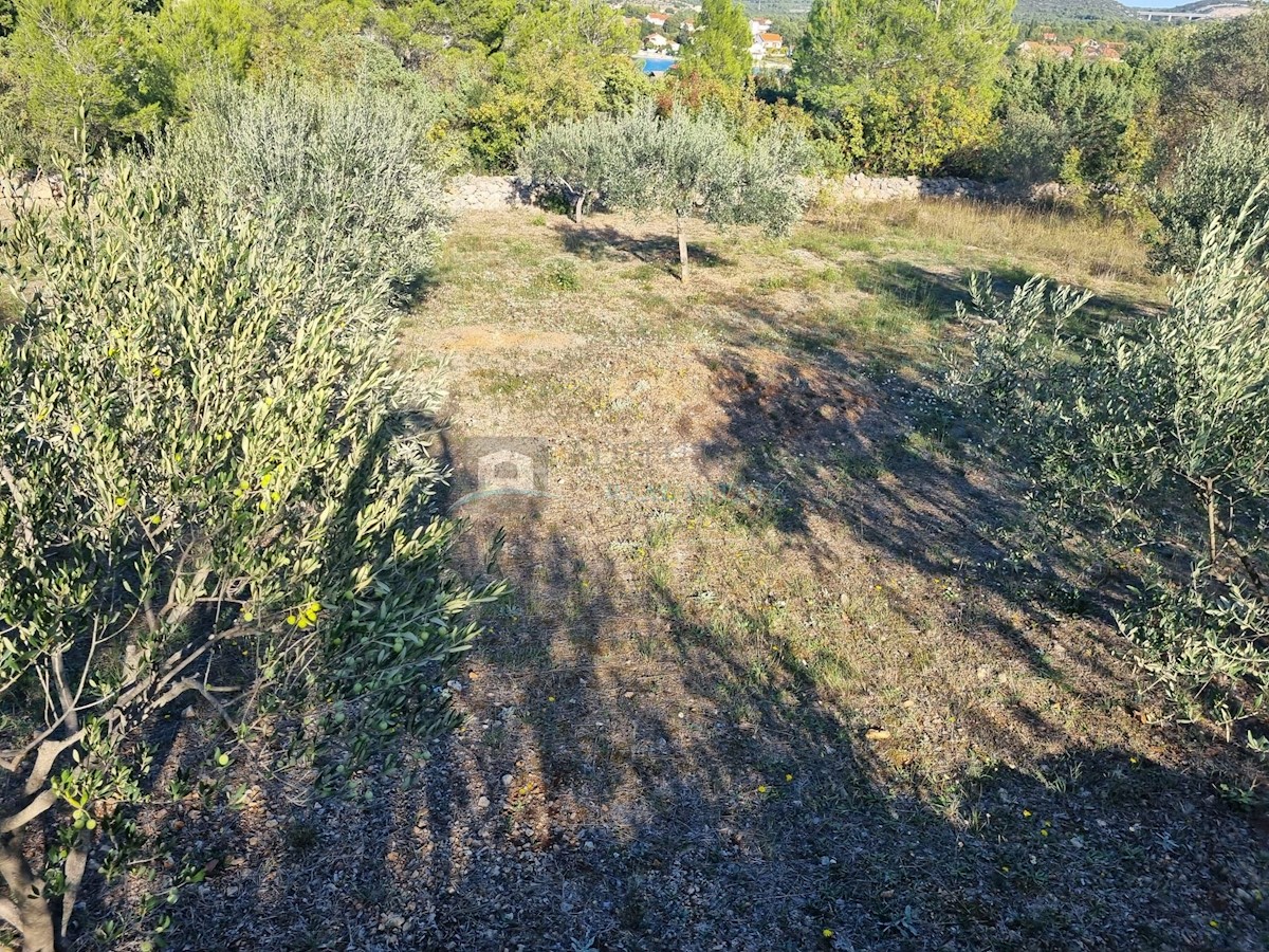 Land For sale - ŠIBENSKO-KNINSKA ŠIBENIK