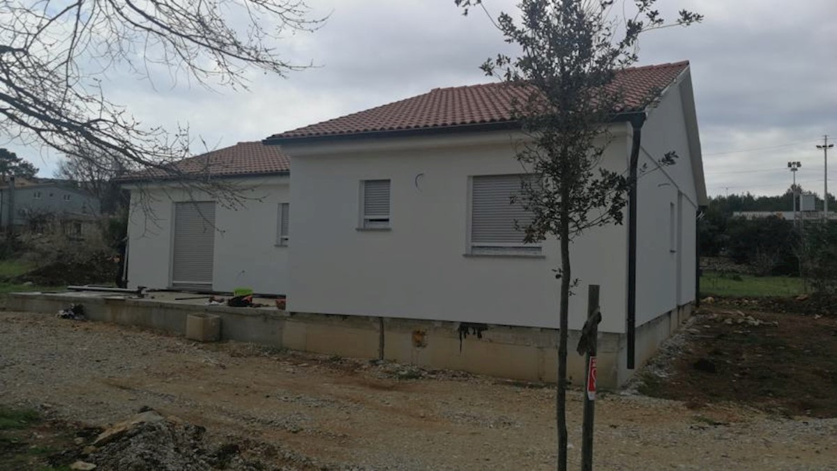 Haus Zu verkaufen - Istarska Pula - foto 1/8