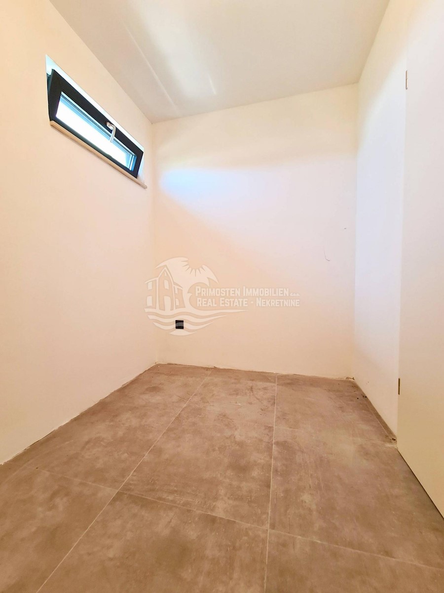 Flat For sale - ŠIBENSKO-KNINSKA ROGOZNICA