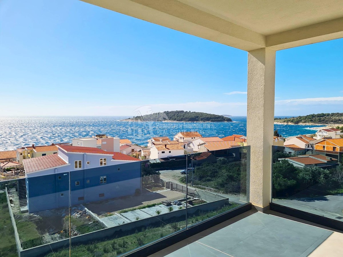 Flat For sale - ŠIBENSKO-KNINSKA ROGOZNICA