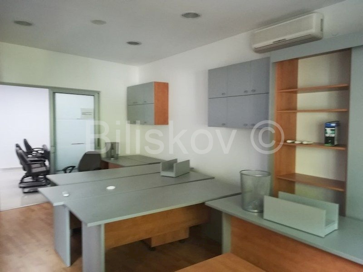 Business premises For rent - SPLITSKO-DALMATINSKA SPLIT