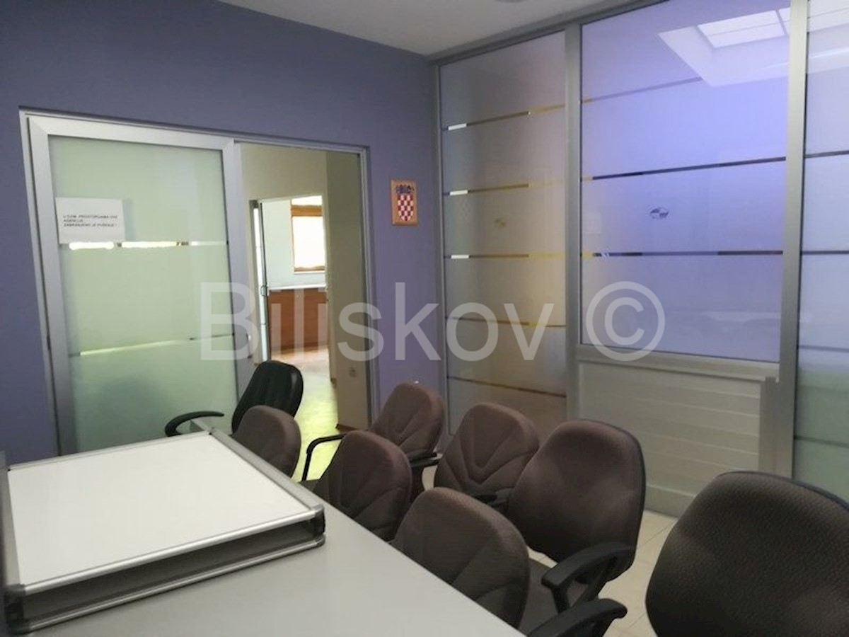 Business premises For rent - SPLITSKO-DALMATINSKA SPLIT