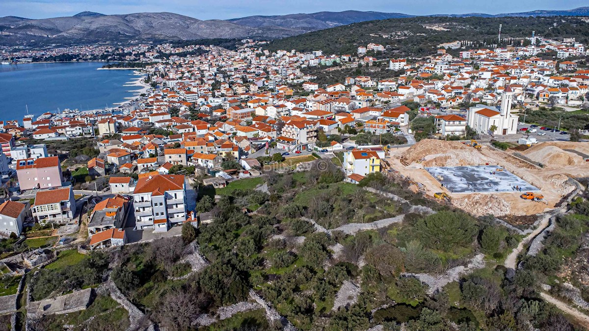 Land For sale - SPLITSKO-DALMATINSKA ČIOVO