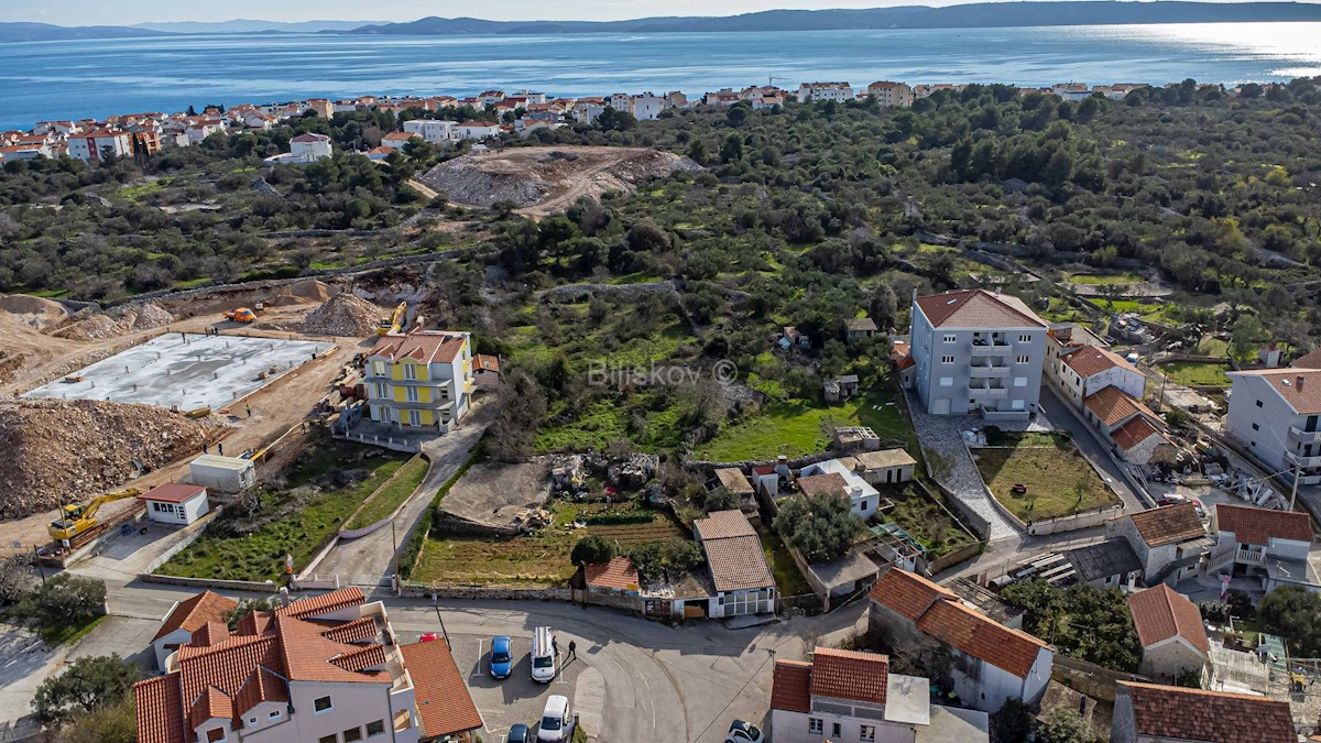 Land For sale - SPLITSKO-DALMATINSKA ČIOVO