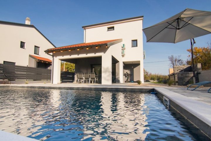 House for sale 180 m² – Dobrinj