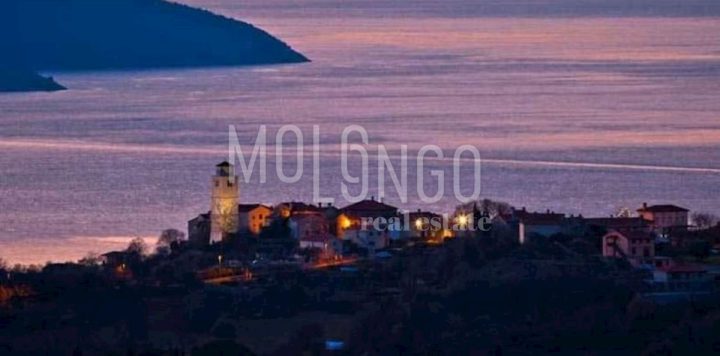 Land for sale 1174 m² – Martina
