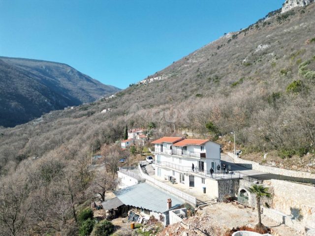 Kuća Na prodaju - Primorsko-goranska Mošćenička Draga - foto 3/34