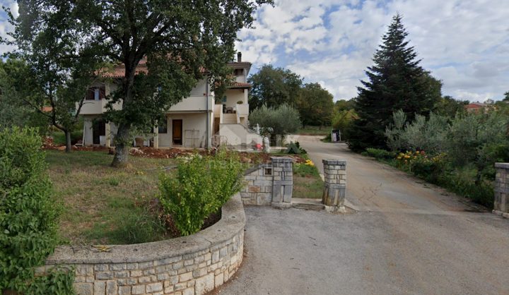 Kuća na prodaju 500 m² – Poreč