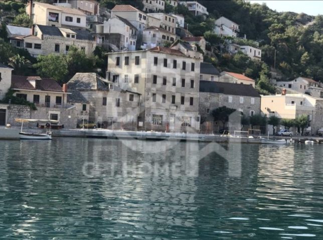 House for sale 1300 m² – Pučišća