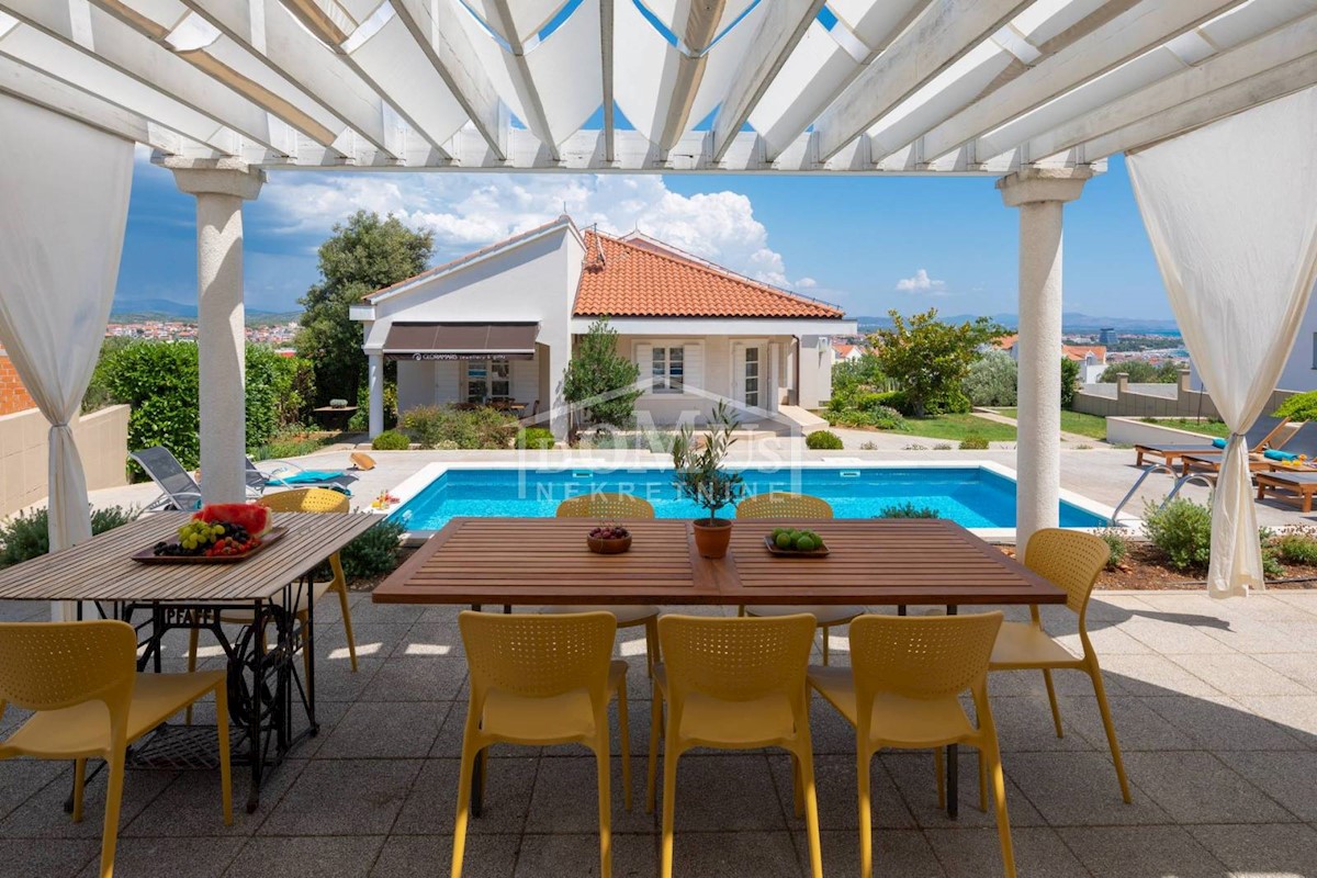 Casa In vendita - ŠIBENSKO-KNINSKA VODICE