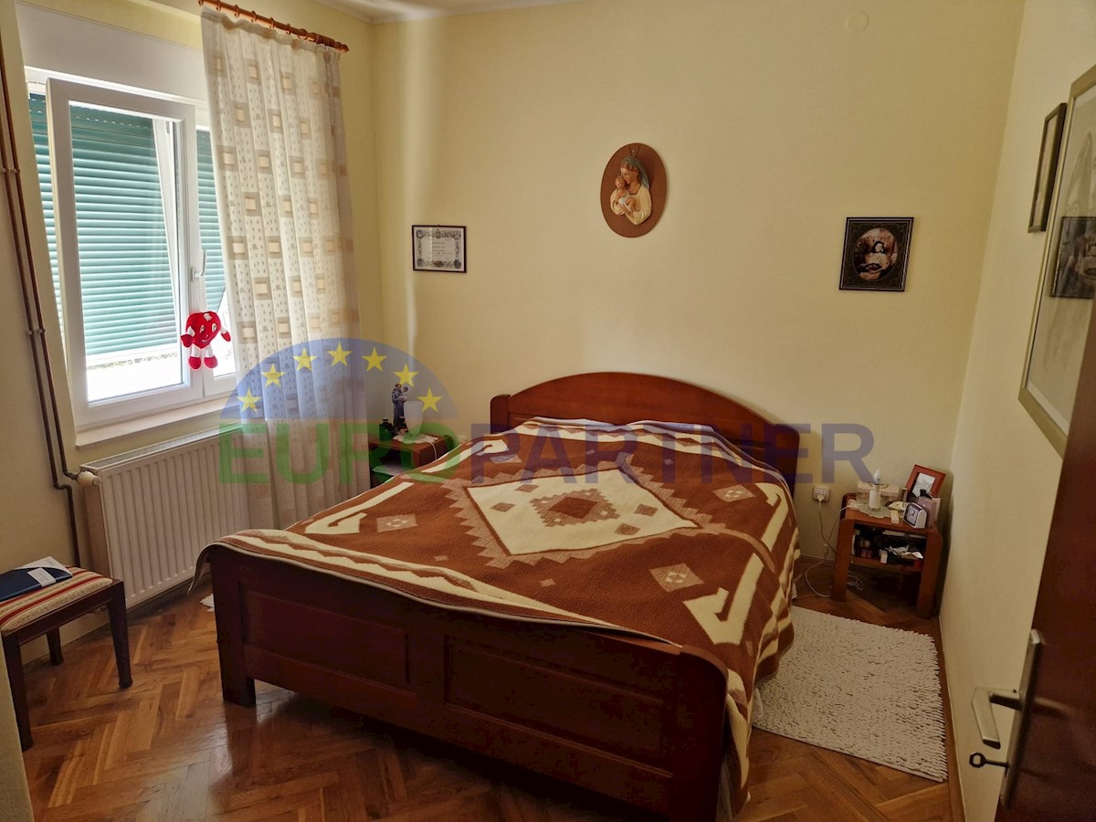 Apartment Zu verkaufen - SPLITSKO-DALMATINSKA KAŠTELA