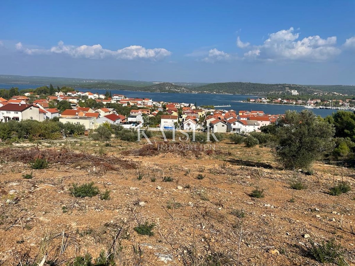 Grundstück Zu verkaufen - ŠIBENSKO-KNINSKA ŠIBENIK