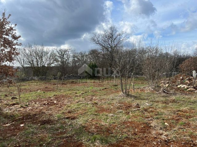 Terrain à vendre 5190 m² – Kanfanar