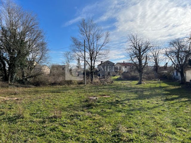 Terreno in vendita 3900 m² – Baderna