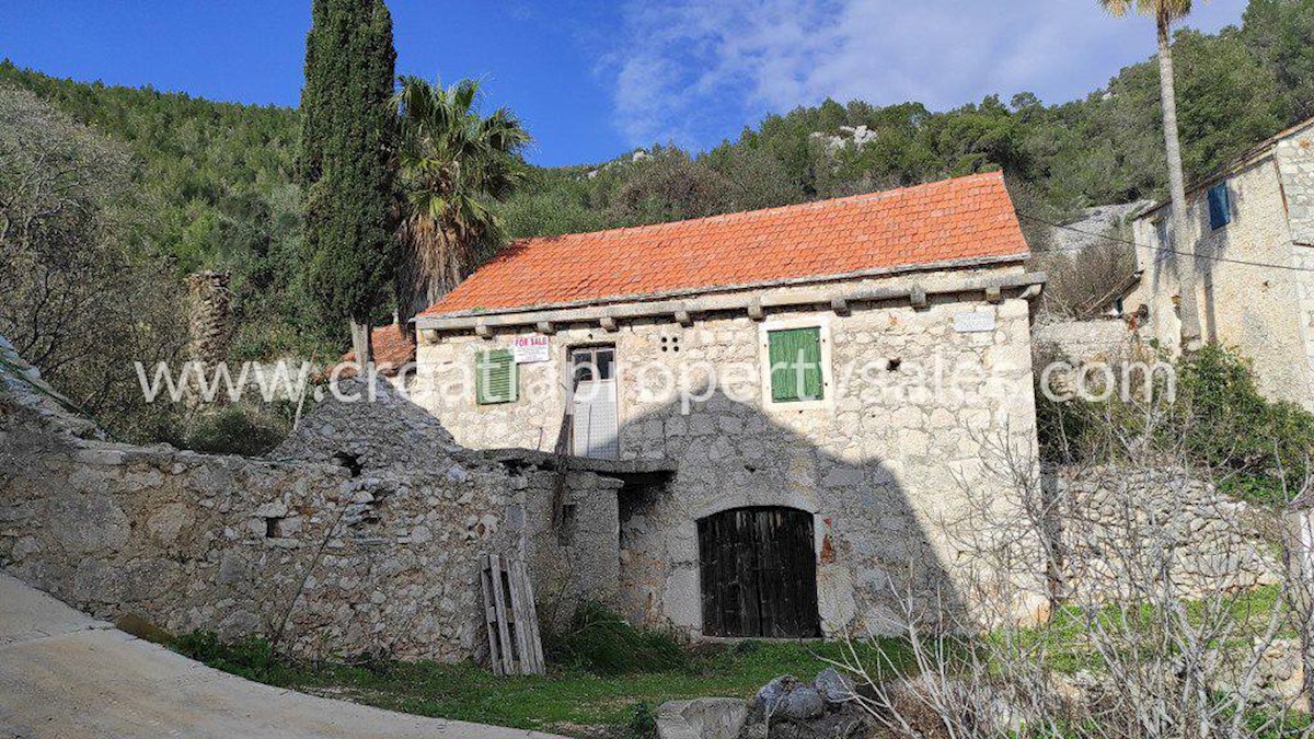 House For sale - SPLITSKO-DALMATINSKA HVAR