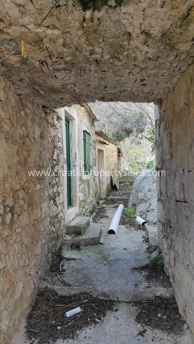 House For sale - SPLITSKO-DALMATINSKA HVAR