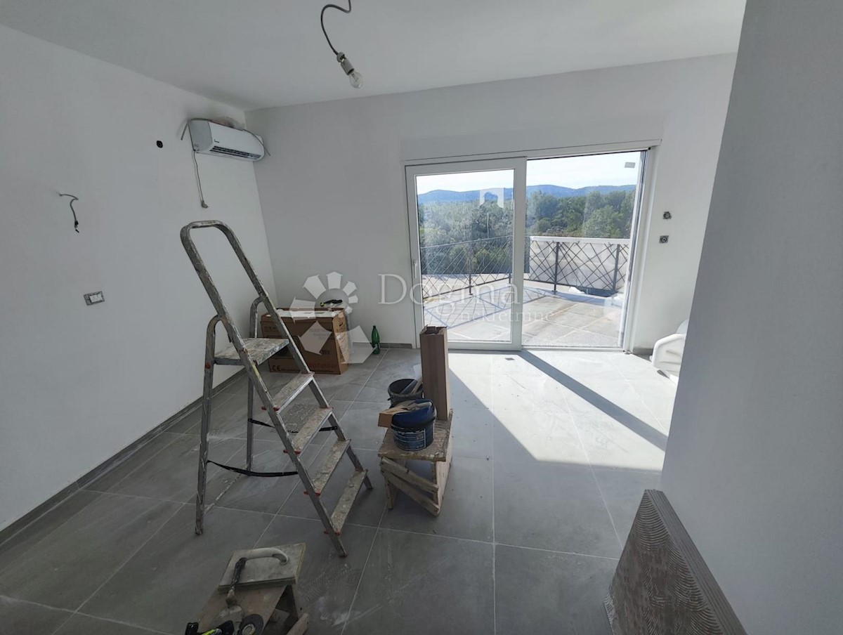 Casa In vendita - ŠIBENSKO-KNINSKA ŠIBENIK
