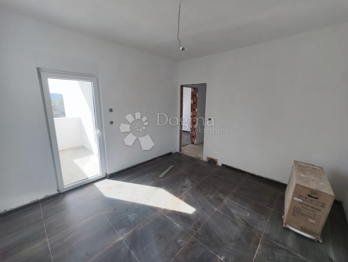 Casa In vendita - ŠIBENSKO-KNINSKA ŠIBENIK
