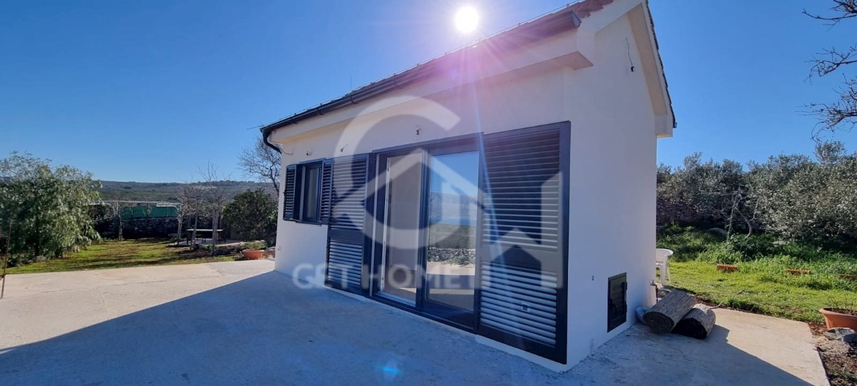 House For sale - SPLITSKO-DALMATINSKA BRAČ