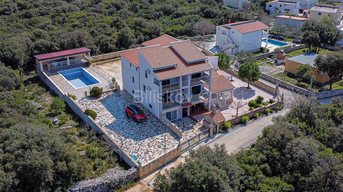 House For sale - SPLITSKO-DALMATINSKA MARINA