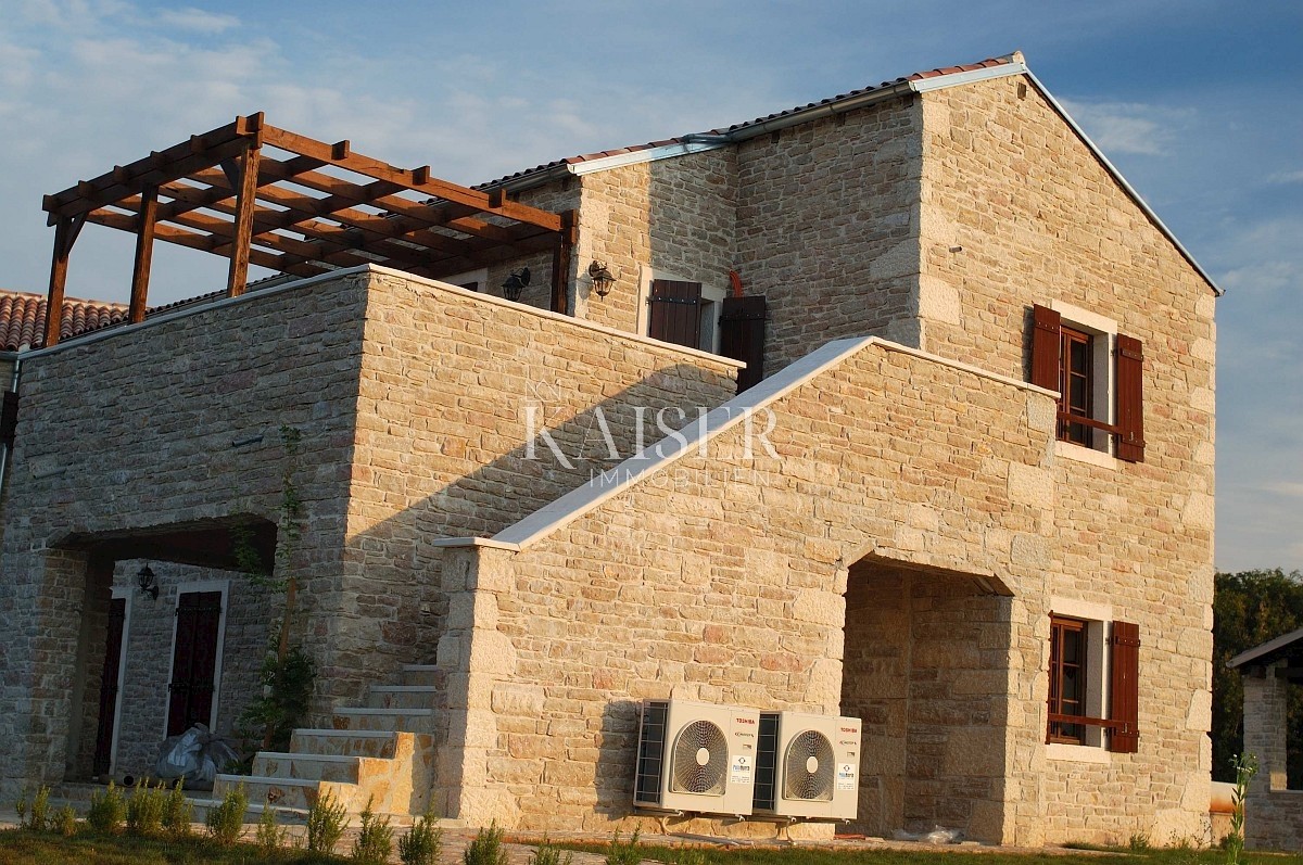 Maison À vendre - ISTARSKA MOTOVUN