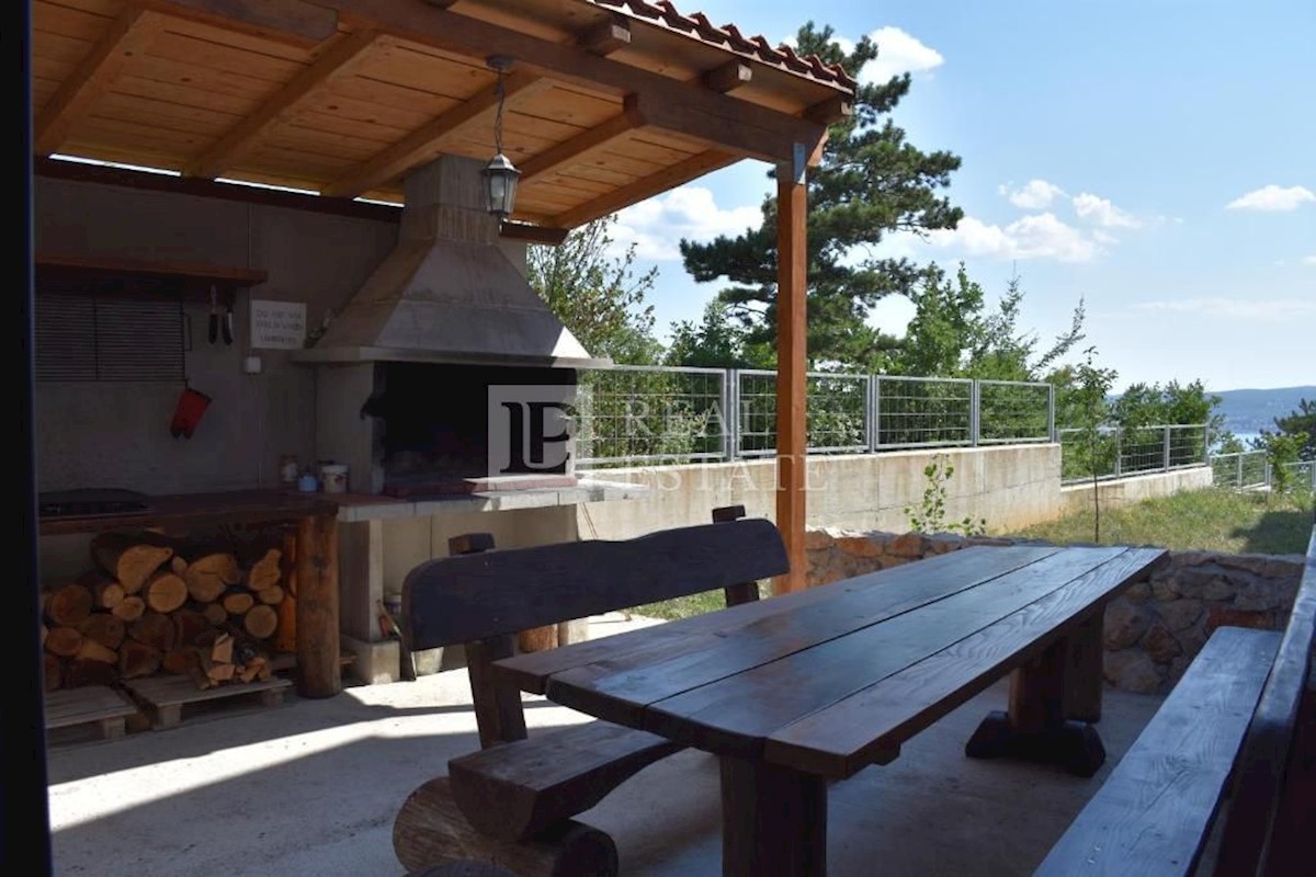 Kuća Na prodaju - PRIMORSKO-GORANSKA CRIKVENICA