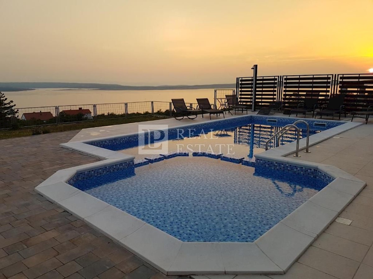 Kuća Na prodaju - PRIMORSKO-GORANSKA CRIKVENICA
