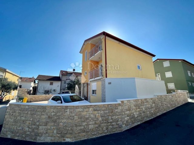 Casa In vendita - šibensko-kninska šibenik - foto 3/35