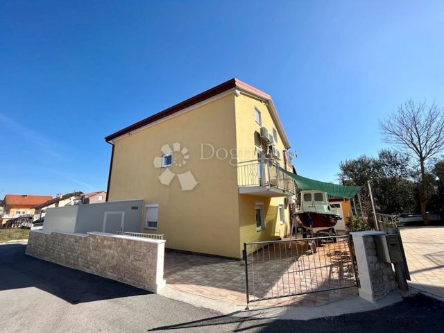 Casa In vendita - šibensko-kninska šibenik - foto 4/35