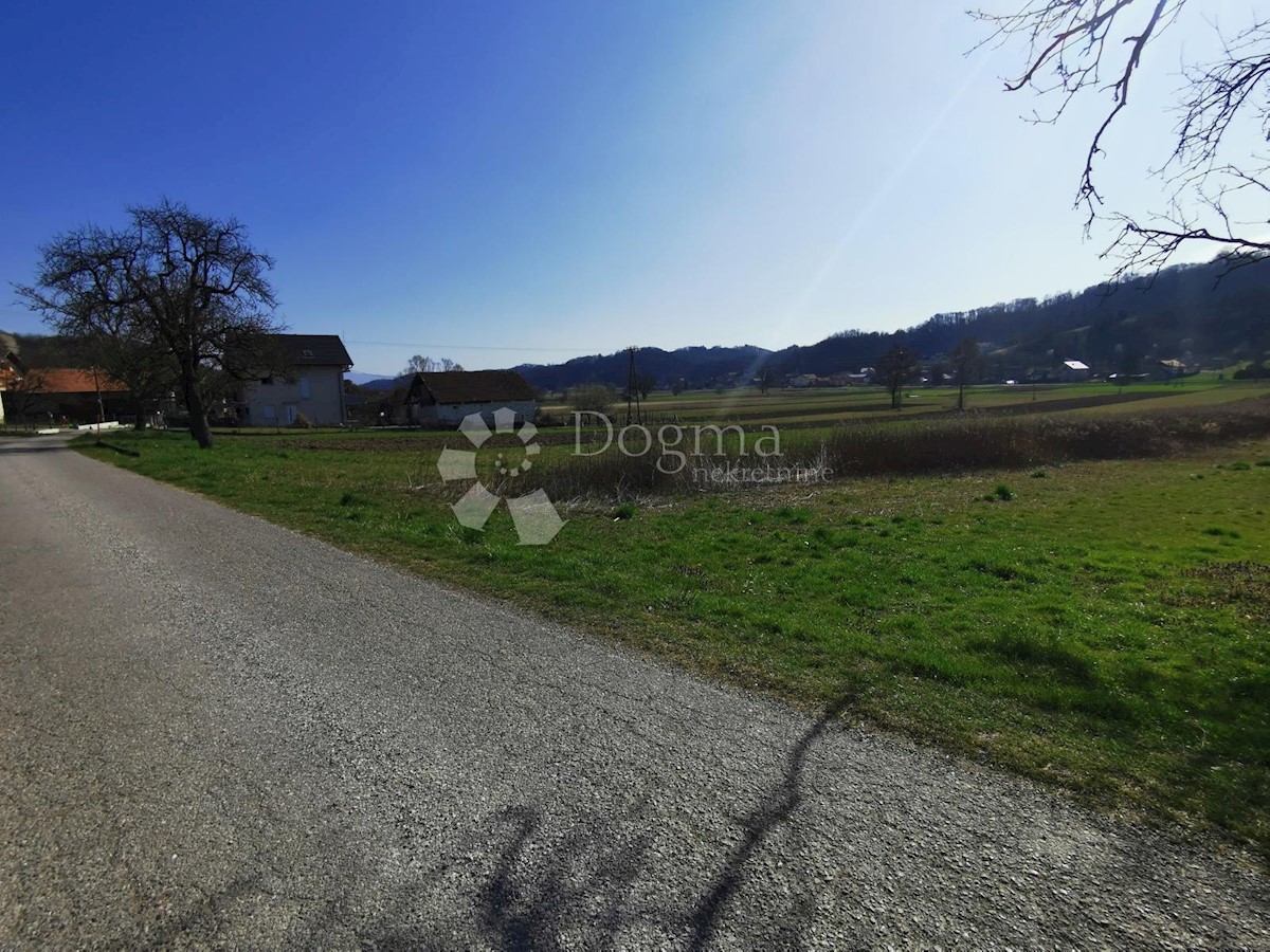 Land For sale - KRAPINSKO-ZAGORSKA VELIKO TRGOVIŠĆE