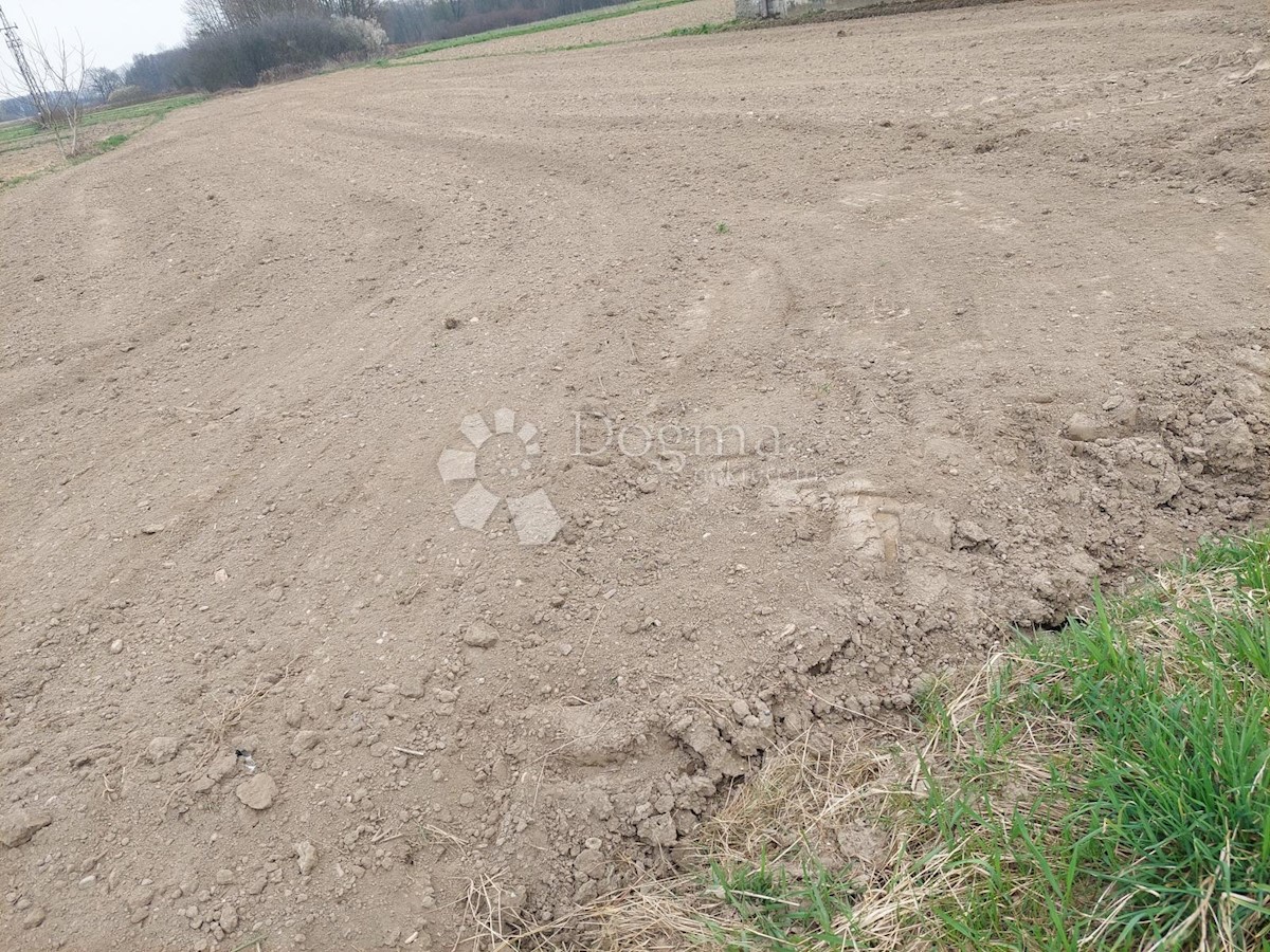 Zemljište Na prodaju - VARAŽDINSKA VARAŽDIN