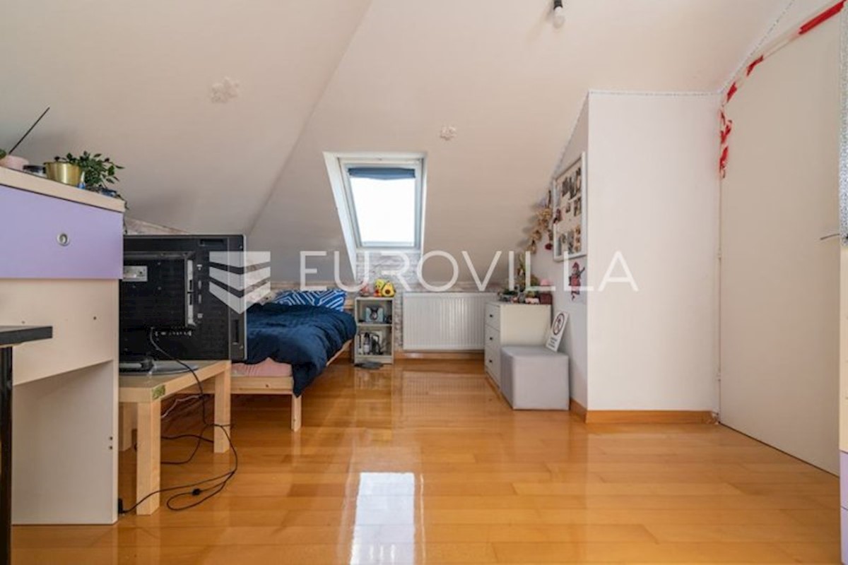 Apartma Na predaj - GRAD ZAGREB ZAGREB