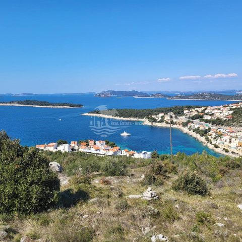 Land for sale 1847 m² – Primošten