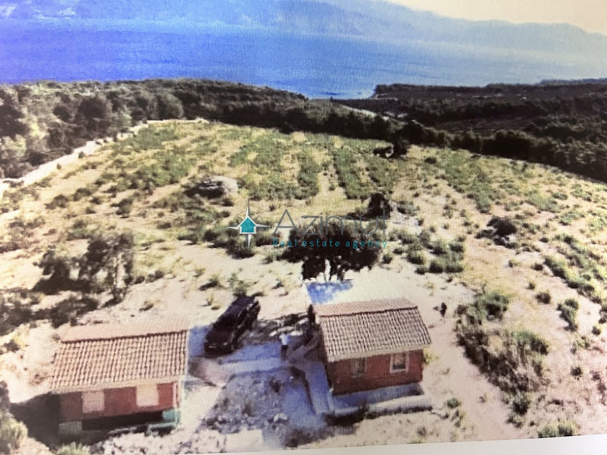 Land For sale - SPLITSKO-DALMATINSKA BRAČ