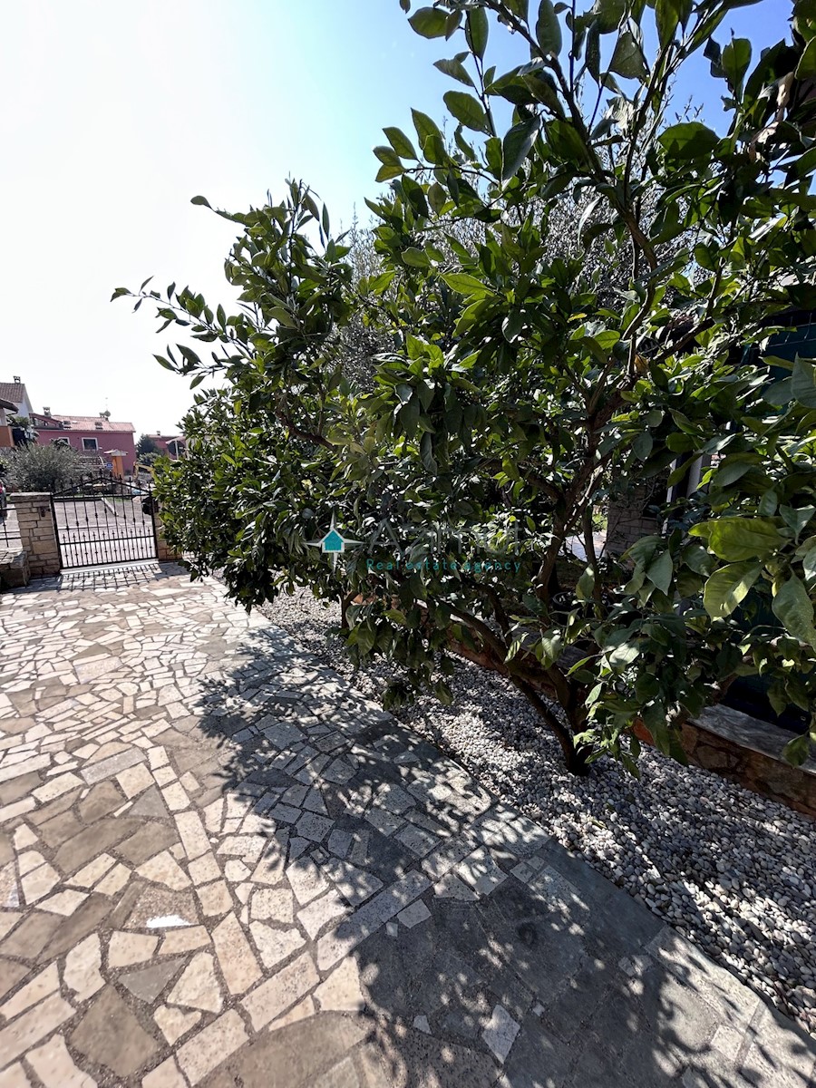 House For sale - ISTARSKA NOVIGRAD