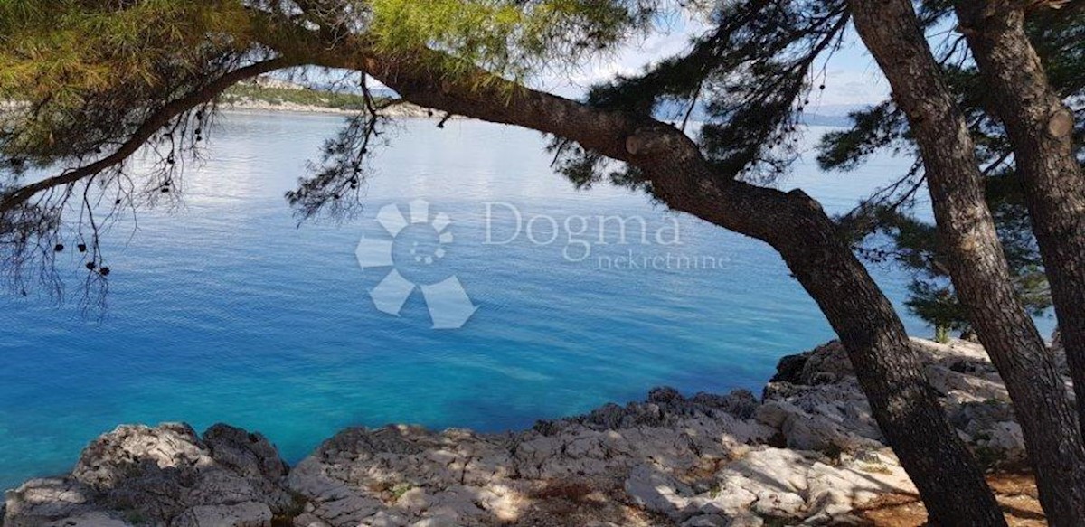 Land For sale - SPLITSKO-DALMATINSKA HVAR