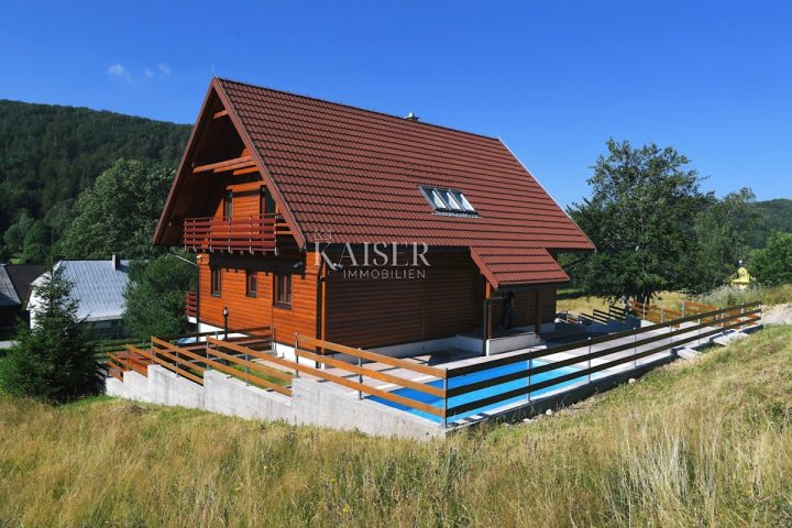 House for sale 300 m² – Begovo Razdolje
