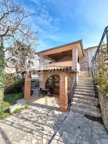 Maison à vendre 150 m² – Malinska