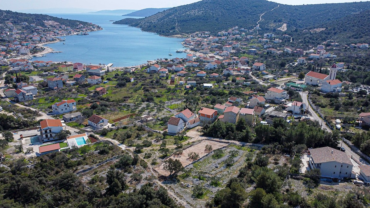 Zemljište Na prodaju - SPLITSKO-DALMATINSKA MARINA