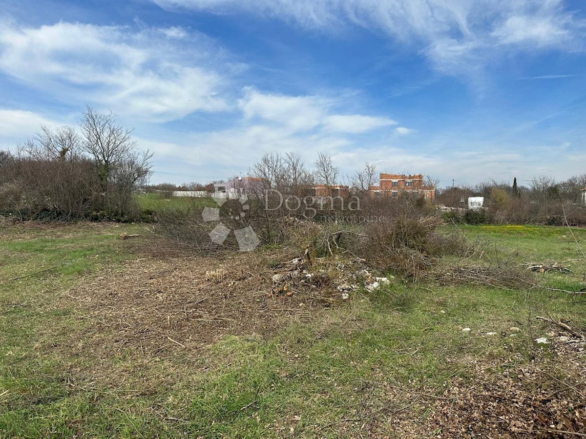 Land For sale - ISTARSKA MARČANA