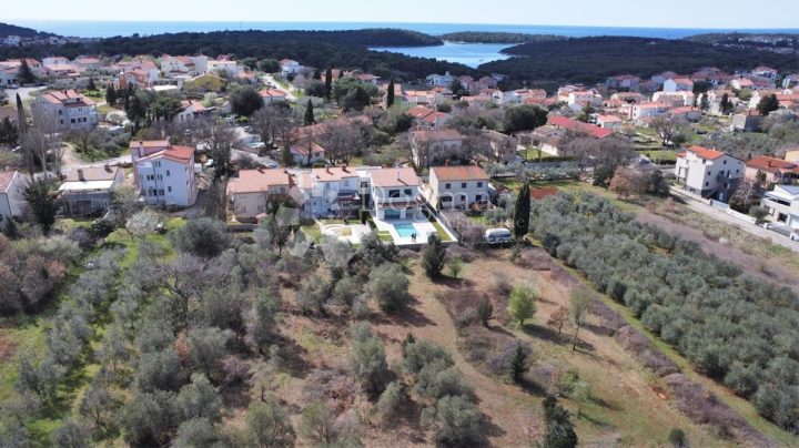 Zemljište na prodaju 5570 m² – Vinkuran