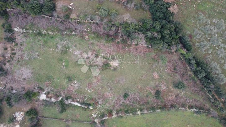 Terreno in vendita 429 m² – Kavran