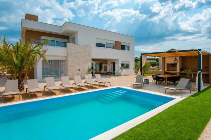 House for sale 270 m² – Mandre