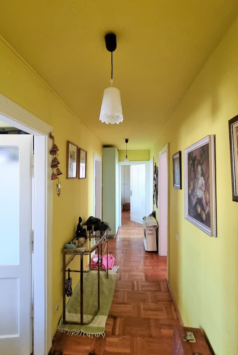 Flat For sale - SPLITSKO-DALMATINSKA SPLIT