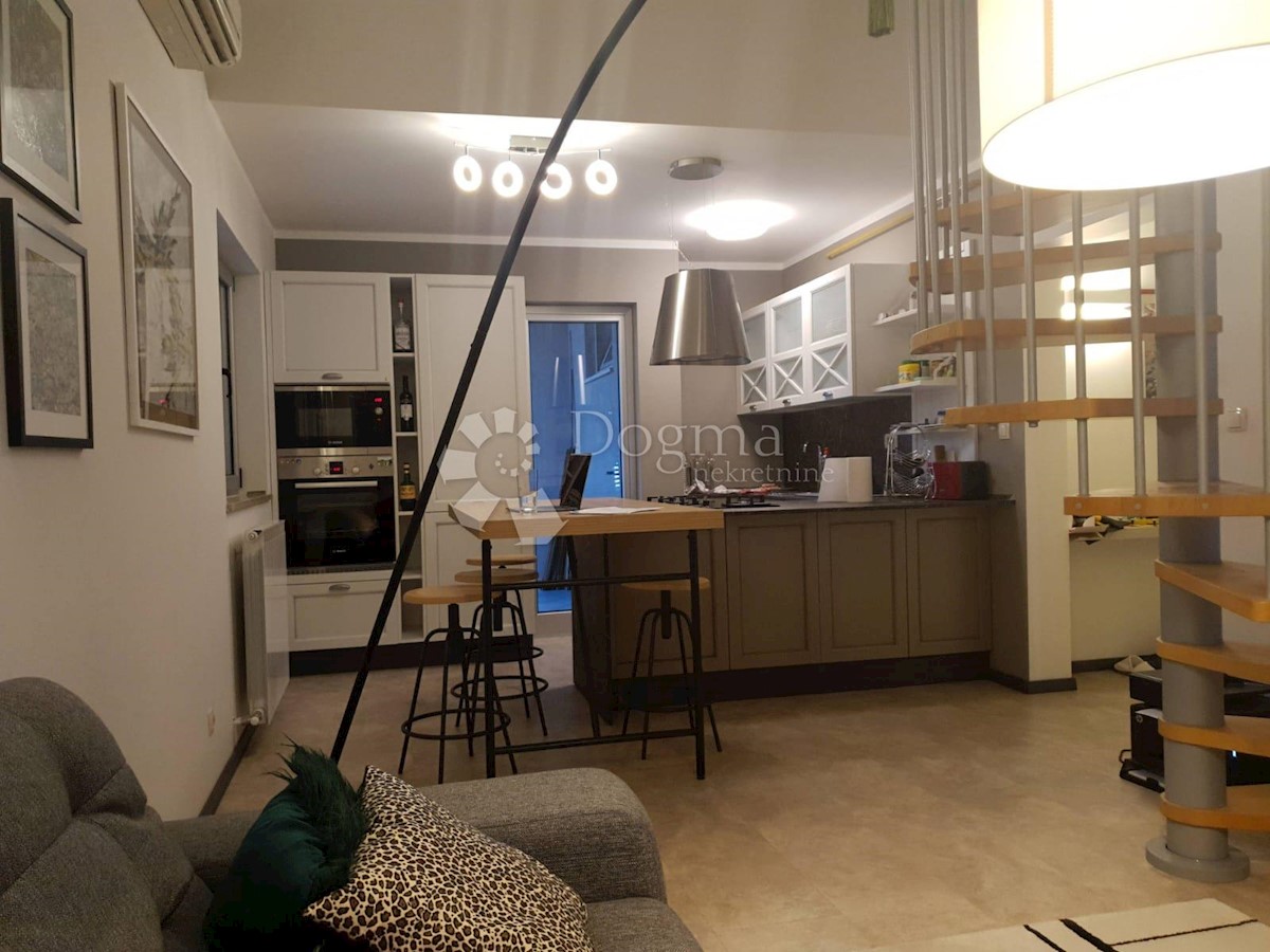 Flat For sale - ISTARSKA PULA