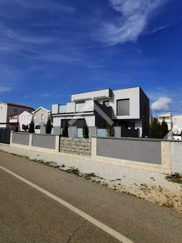 Casa in vendita 243 m² – Vir