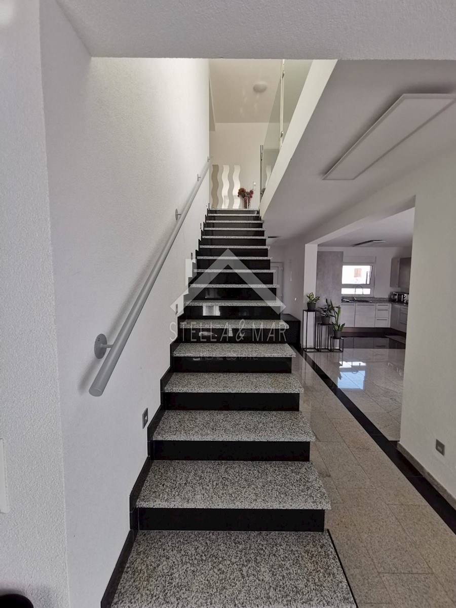 Maison À vendre - ZADARSKA VIR