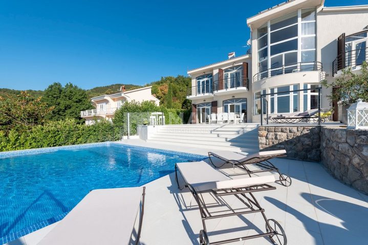 Casa in vendita 212 m² – Bregi