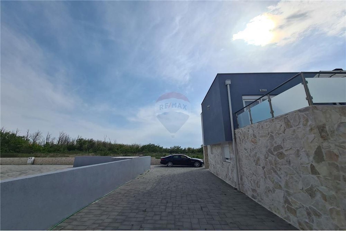 House For sale - ZADARSKA PRIVLAKA