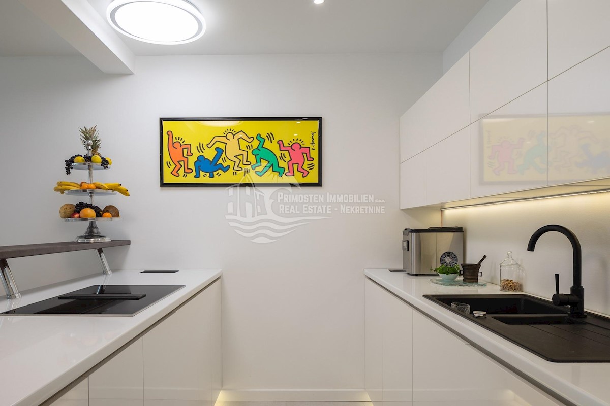 Maison À vendre - ŠIBENSKO-KNINSKA ROGOZNICA